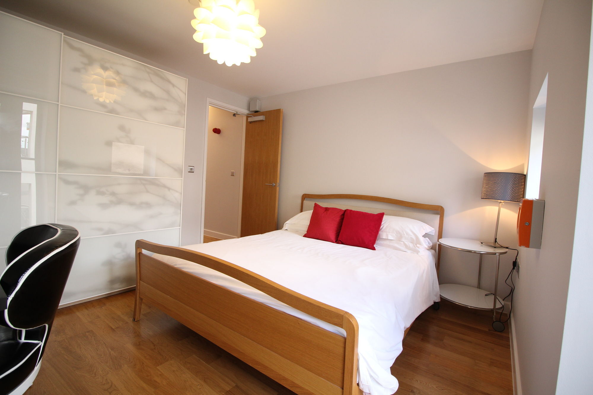 Lux Living Apartments - Roman House Cambridge  Exterior photo