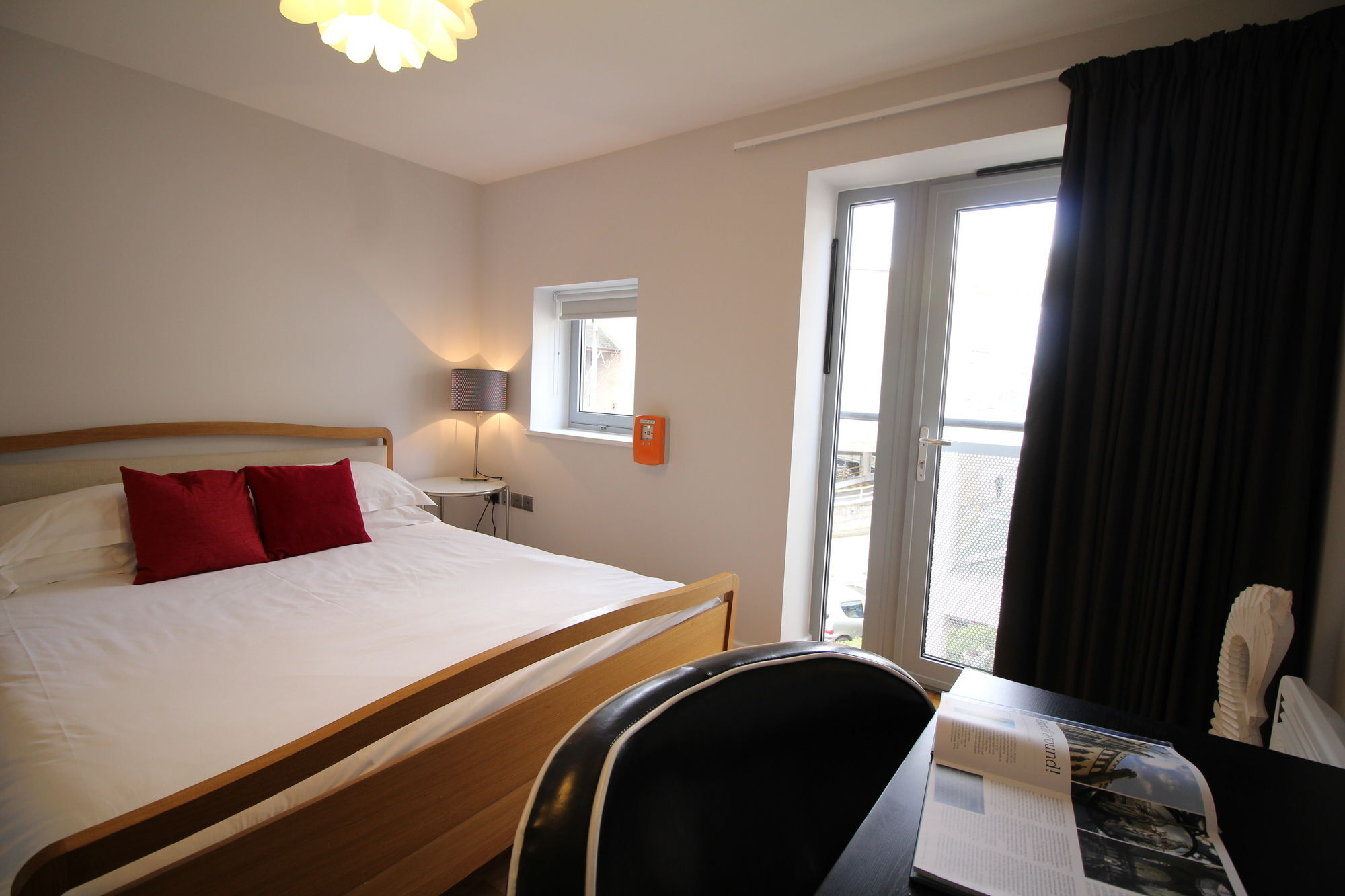 Lux Living Apartments - Roman House Cambridge  Exterior photo